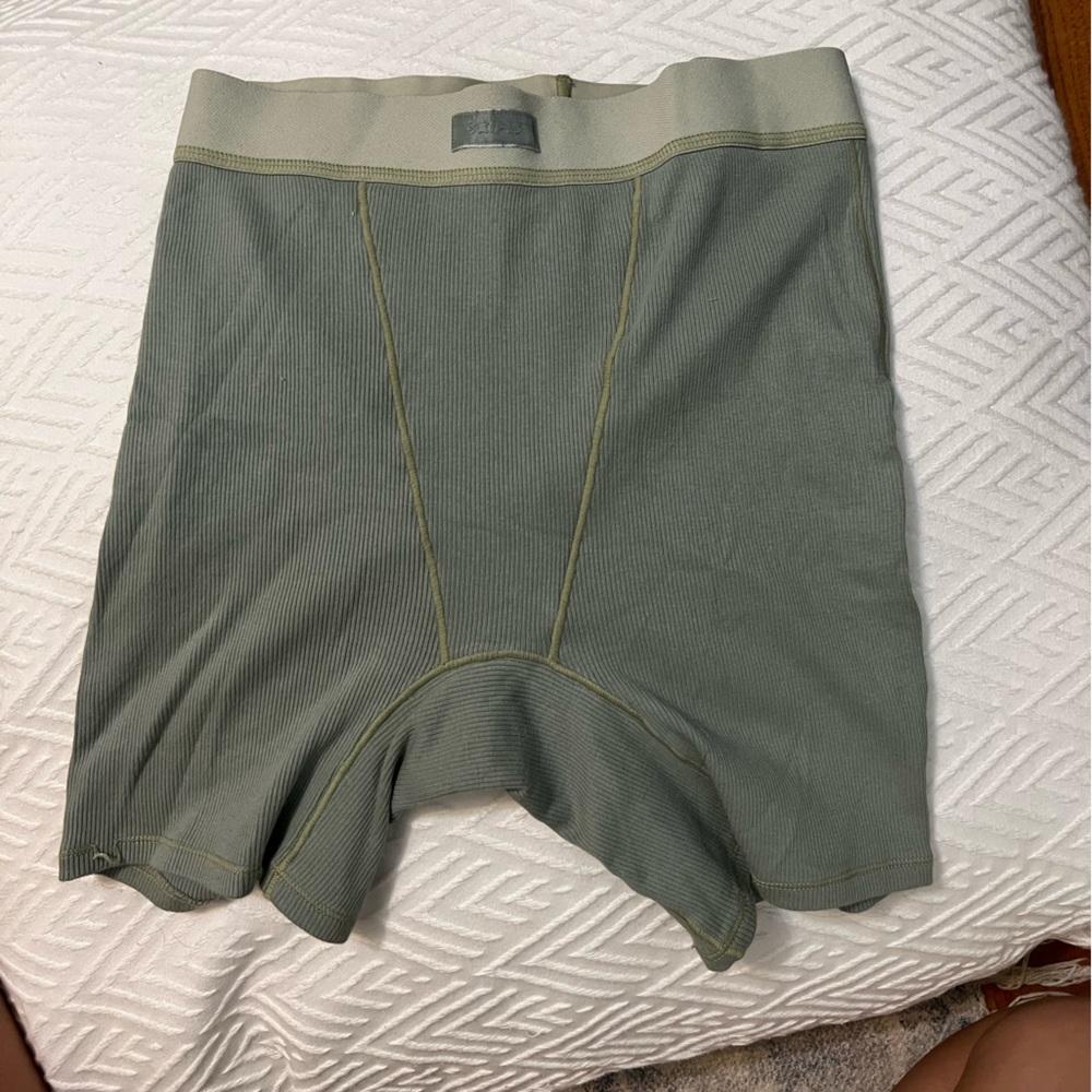 skims shorts